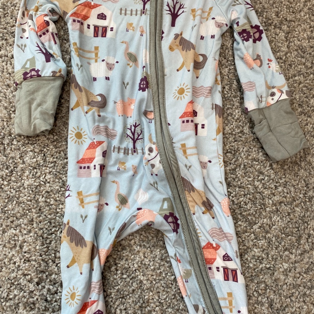 CADEN LANE bamboo zipper